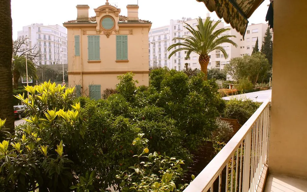 Ferienwohnung Victor Hugo Cezanne Cannes Apartment